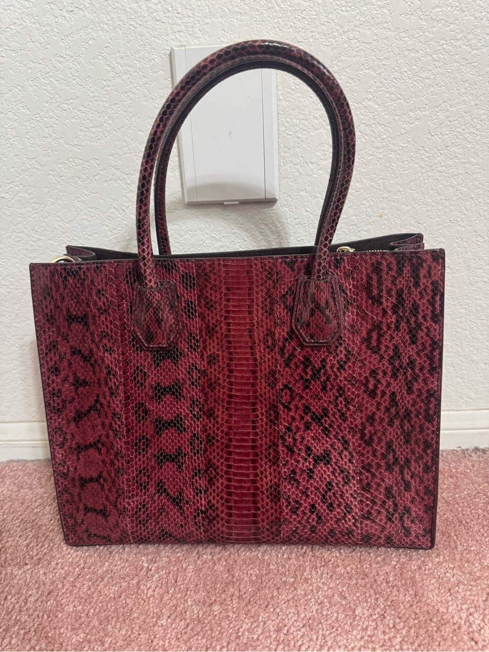 New Michael Kors Large Convention Tote Mulberry Snake purse bag studio - Picture 5 of 12